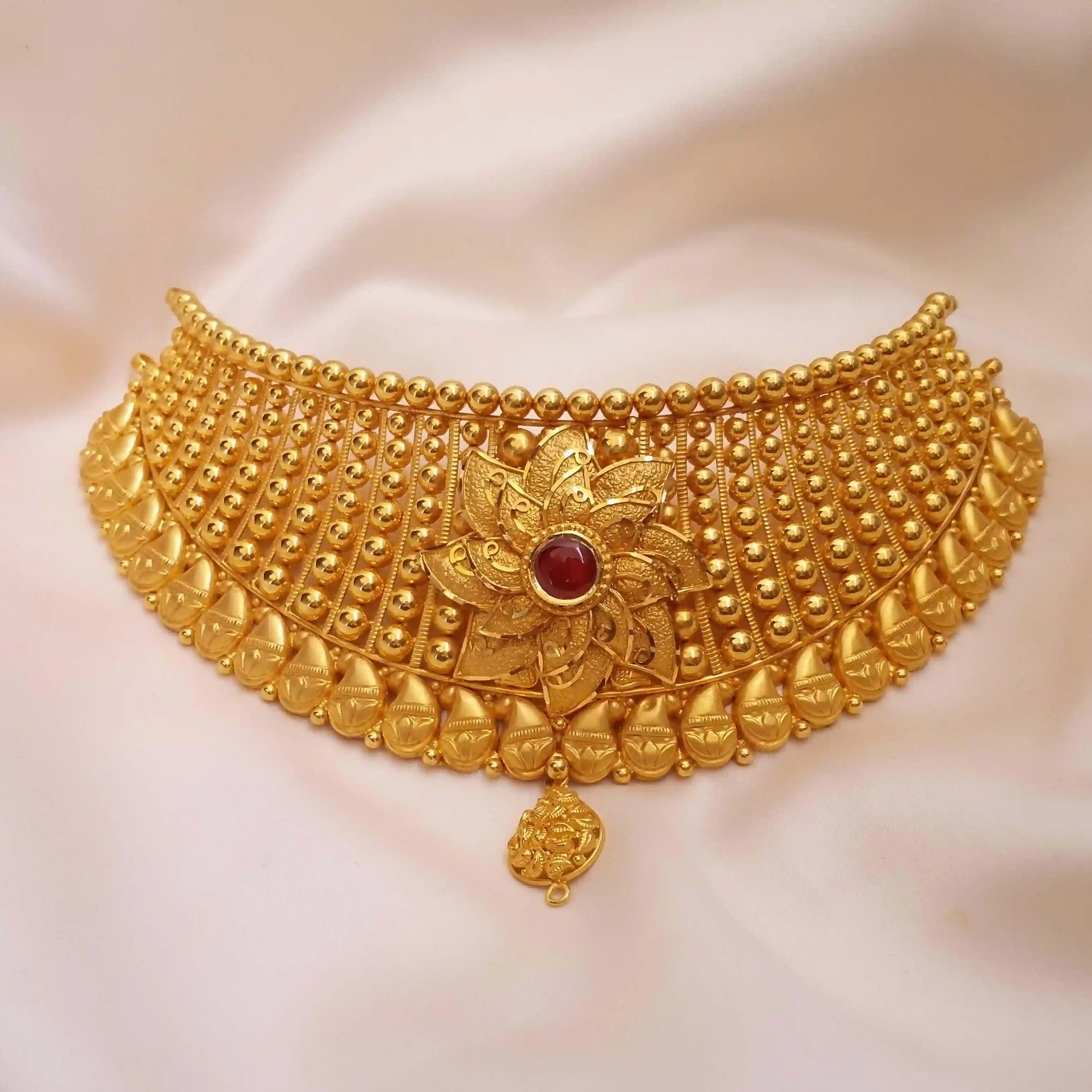 Buy Revati 22K Gold Choker Necklace 22 KT yellow gold (46.53 gm). | Online By Giriraj Jewellers