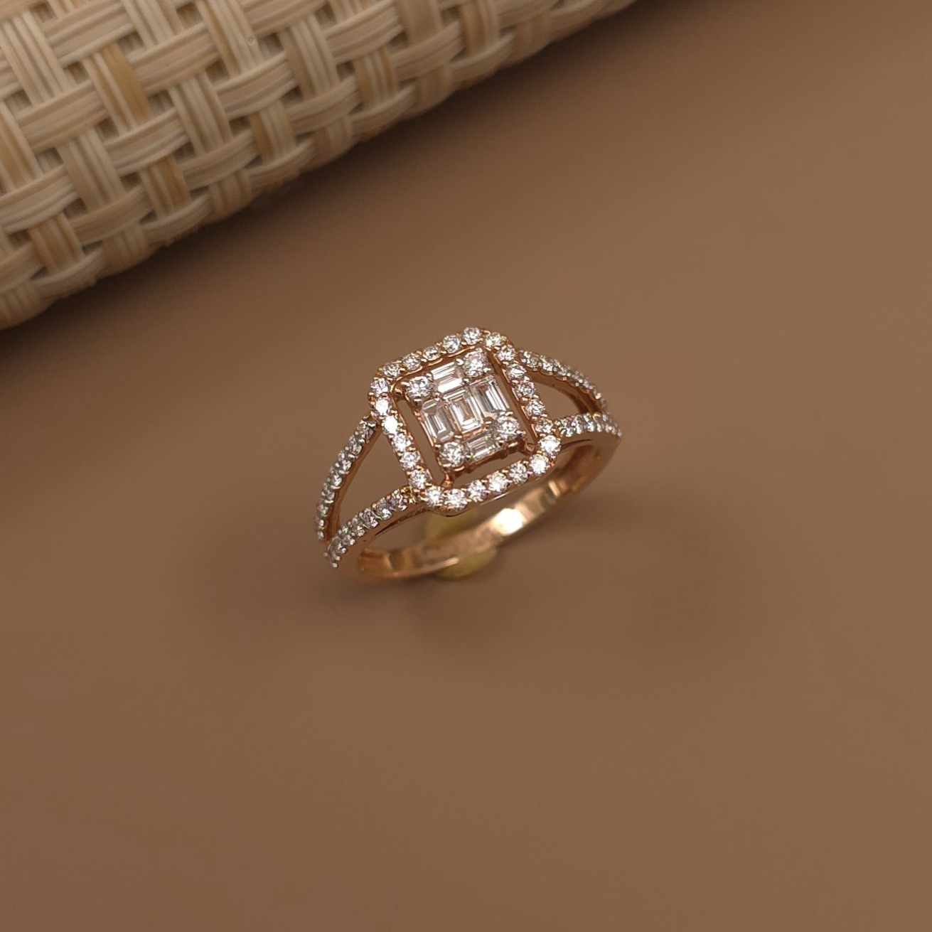 Buy Exquisite Diamond Ring 18 KT rose gold (2.852 gm). | Online By Giriraj Jewellers