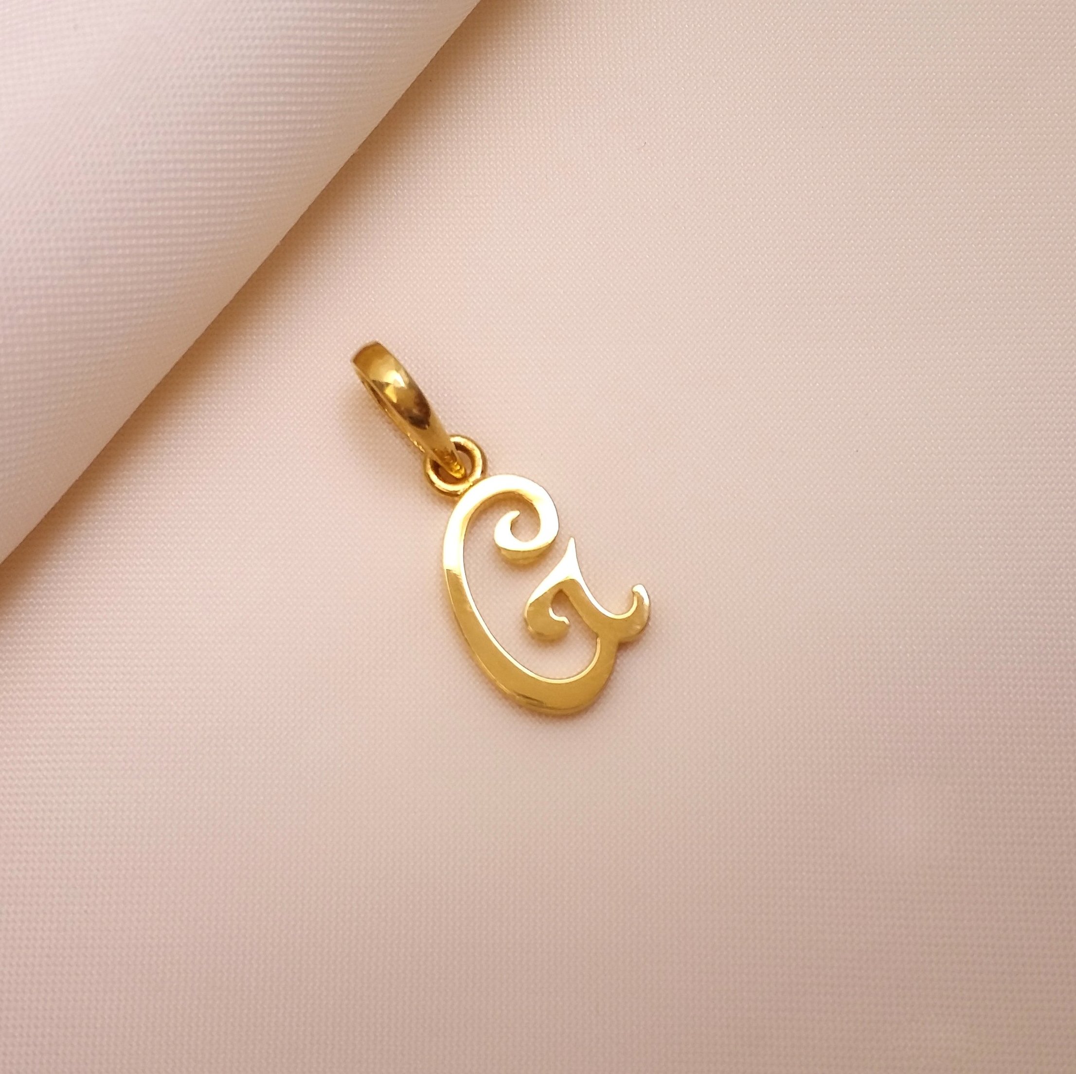 Buy G Glorious Gold Letter Pendant 22 KT yellow gold (1.46 gm). | Online By Giriraj Jewellers