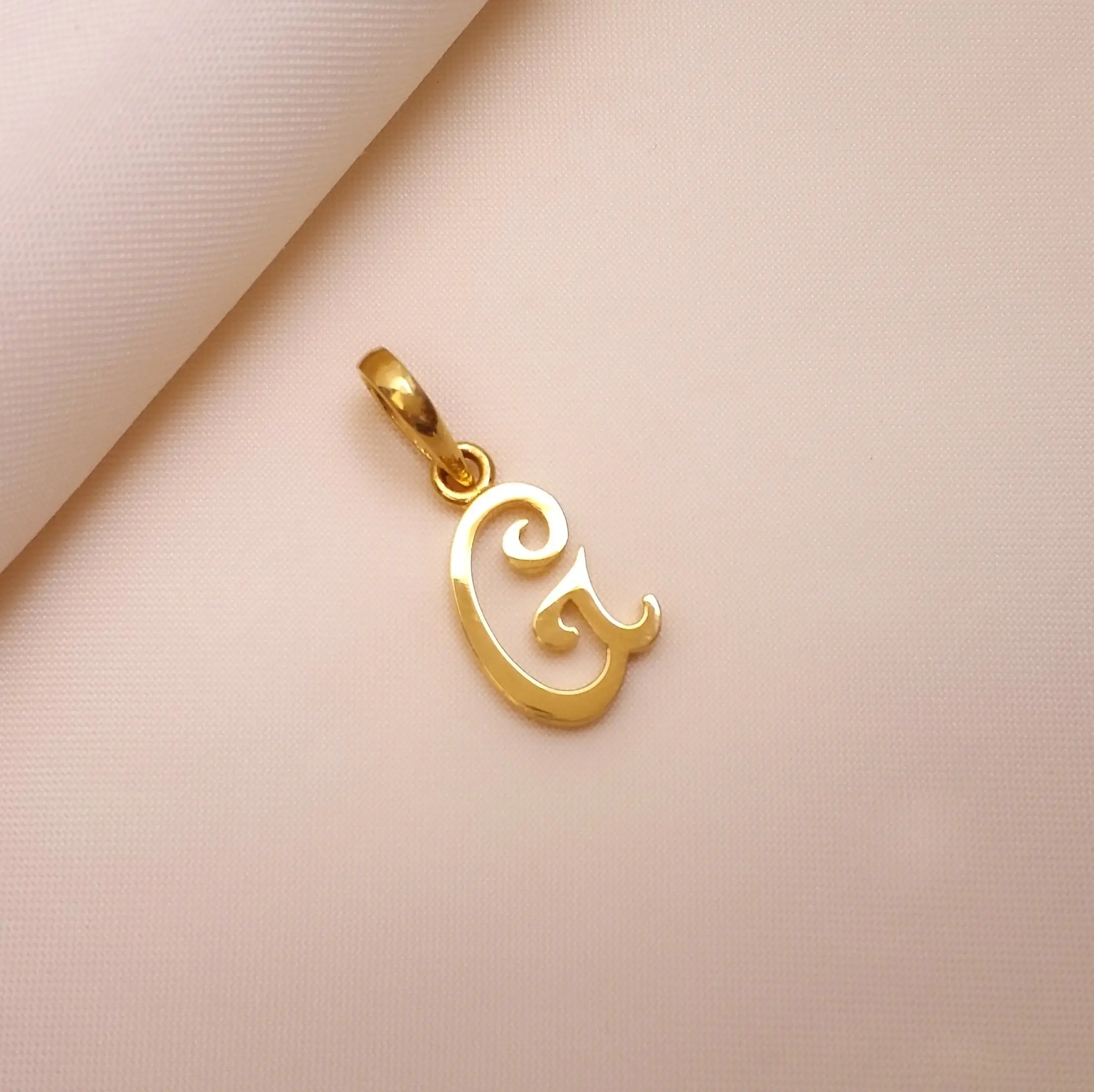 Buy G Glorious Gold Letter Pendant 22 KT yellow gold (1.46 gm). | Online By Giriraj Jewellers