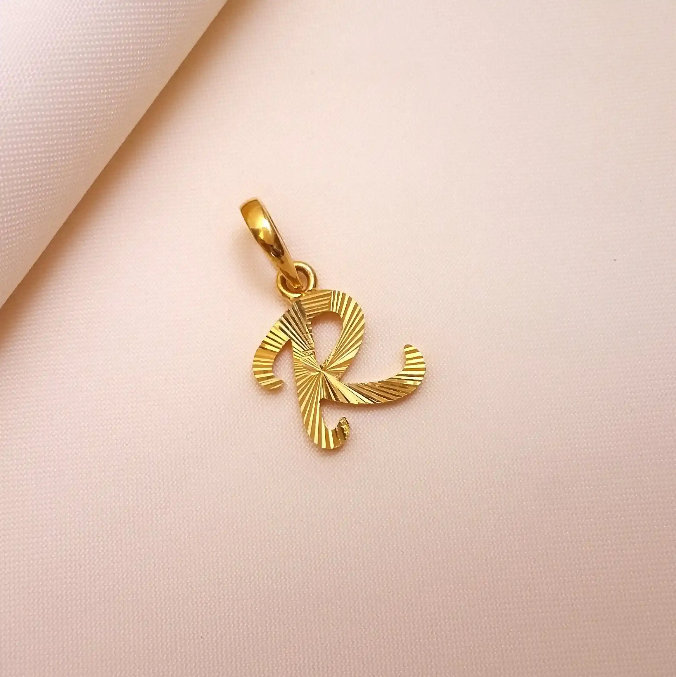 Buy R Ravishing Gold Letter Pendant 22 KT yellow gold (1.42 gm). | Online By Giriraj Jewellers
