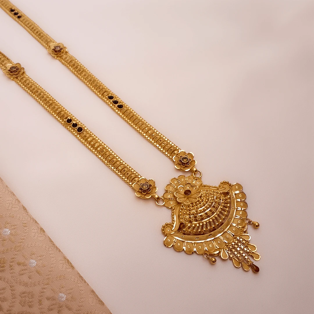 Buy DivineAdorn Wedding Gold Necklace 22 KT yellow gold (38.5 gm). | Online By Giriraj Jewellers