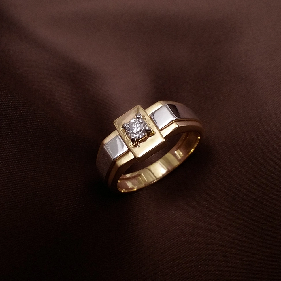 Buy Echo Men's Solitaire Ring 18 KT yellow gold (6.202 gm). | Online By Giriraj Jewellers