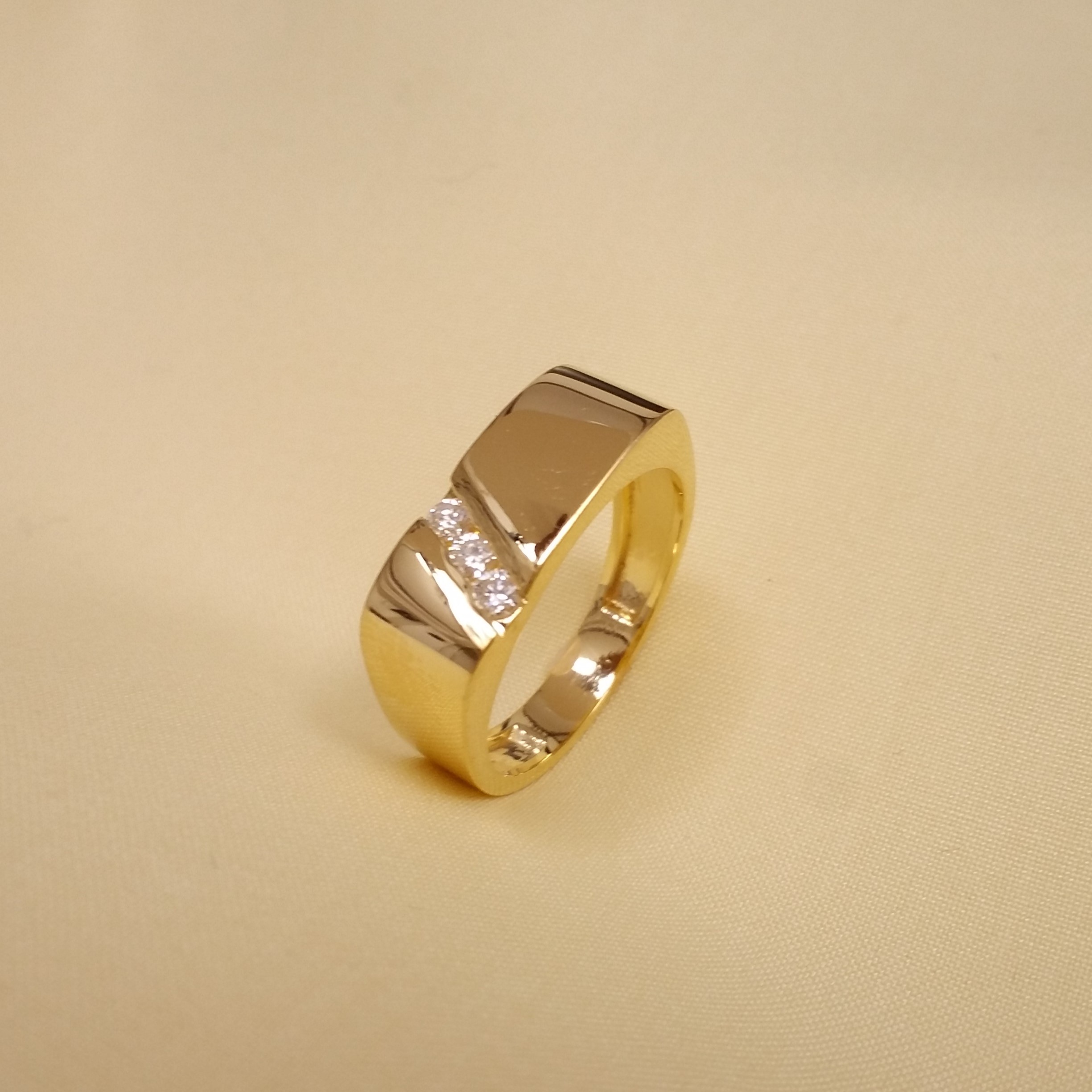 Buy Halcyon Men's Diamond Ring 18 KT yellow gold (5.75 gm). | Online By Giriraj Jewellers