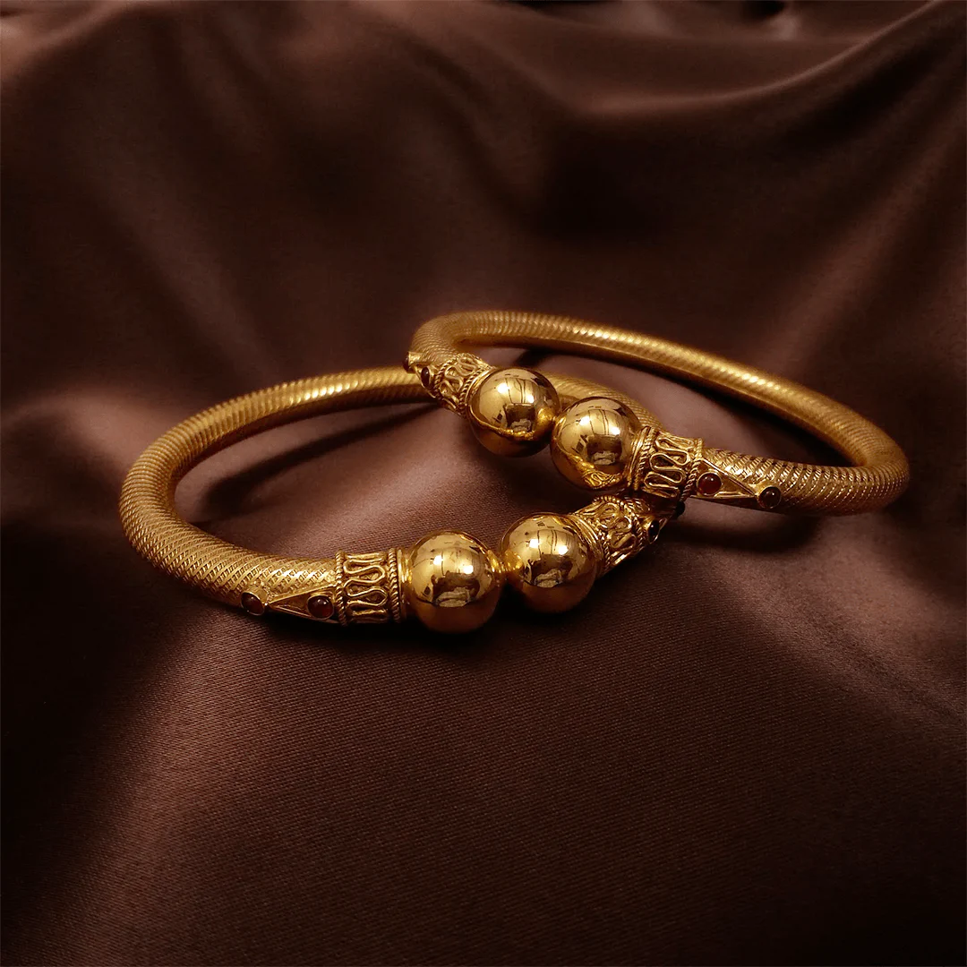 Buy Maharani Mystic Gold Kada 22 KT yellow gold (41.5 gm). | Online By Giriraj Jewellers