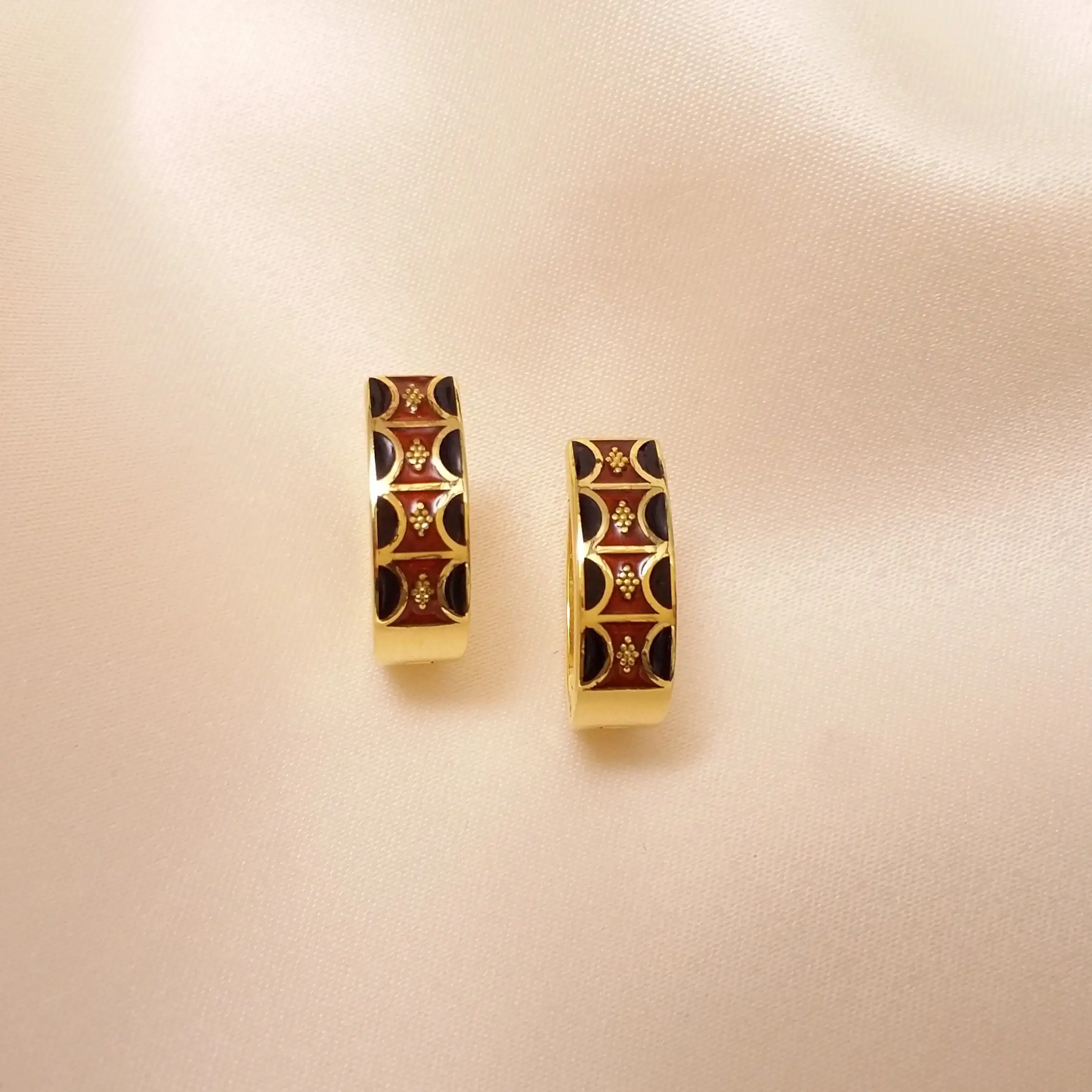 Buy KaleidoGlow Hoops 22 KT yellow gold (5.32 gm). | Online By Giriraj Jewellers