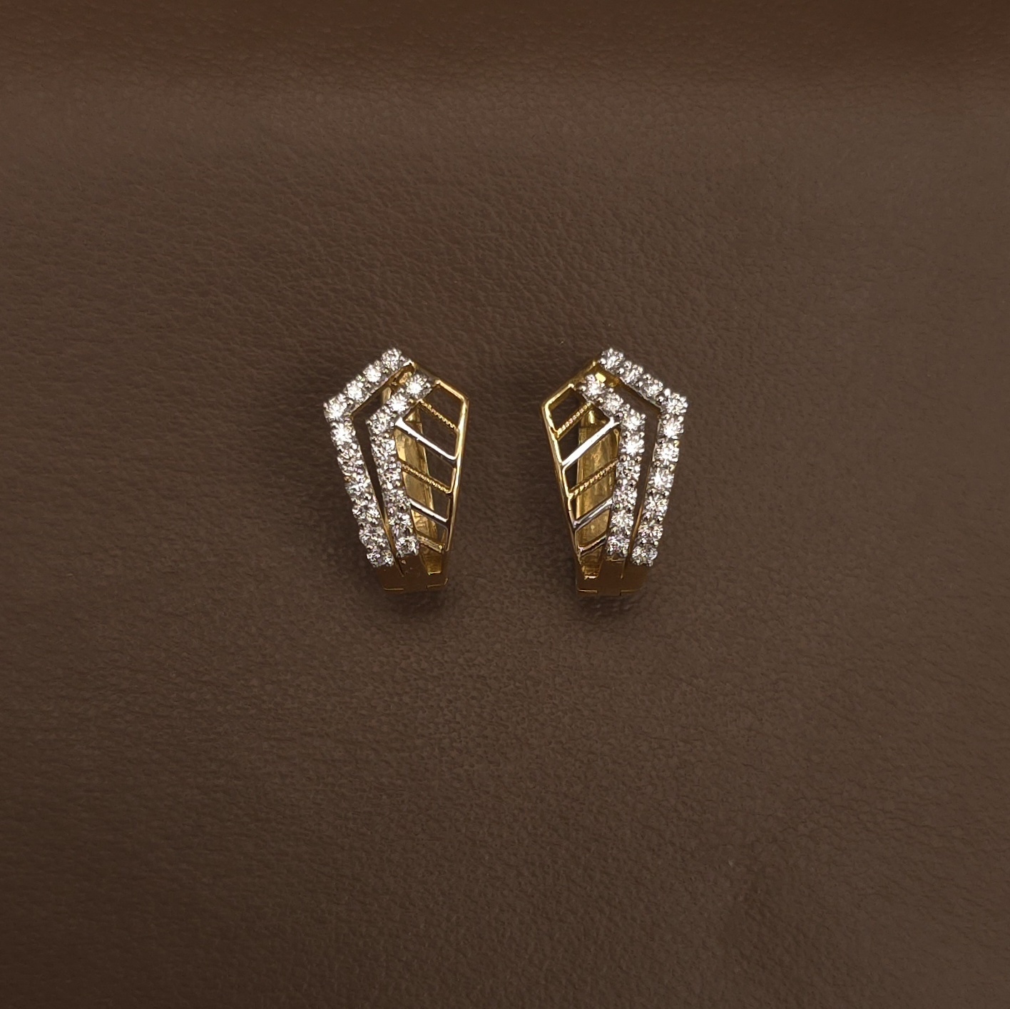 Buy Brilora Diamond Hoop Earrings 18 KT yellow gold (3.34 gm). | Online By Giriraj Jewellers