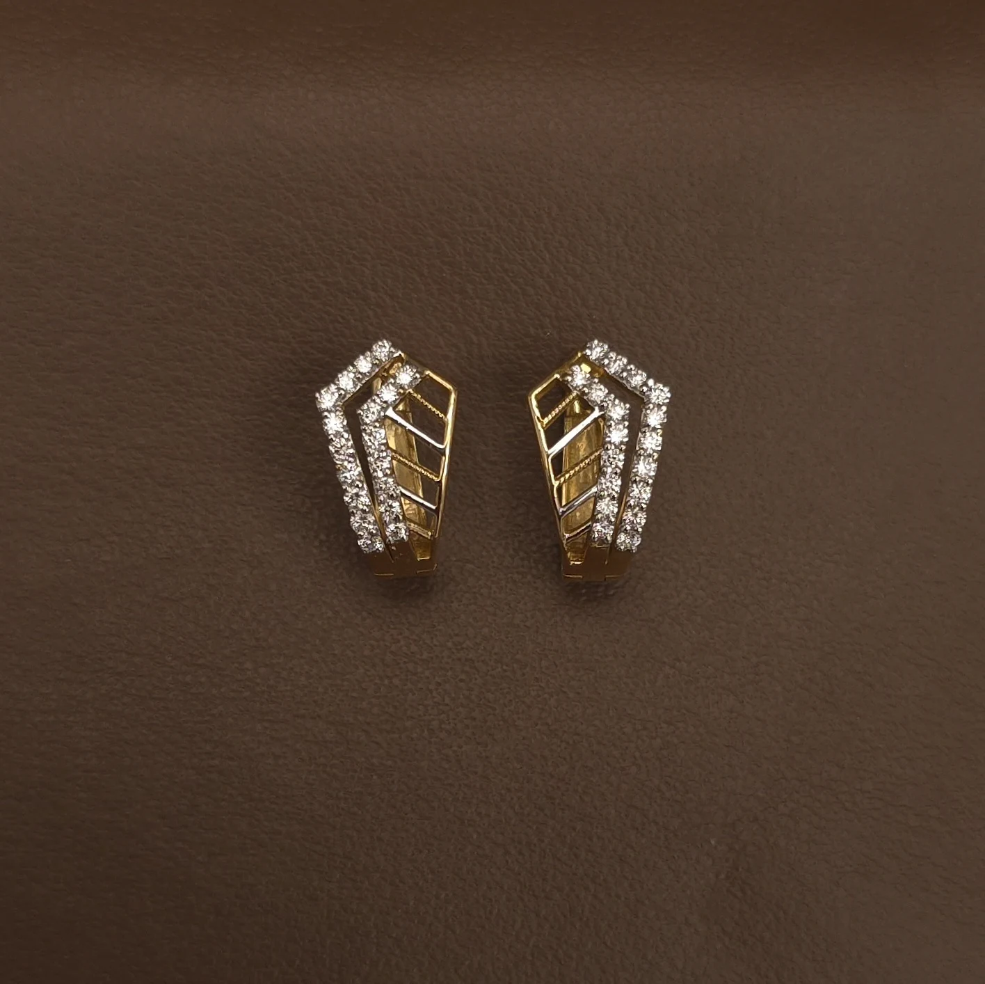 Buy Brilora Diamond Hoop Earrings 18 KT yellow gold (3.34 gm). | Online By Giriraj Jewellers