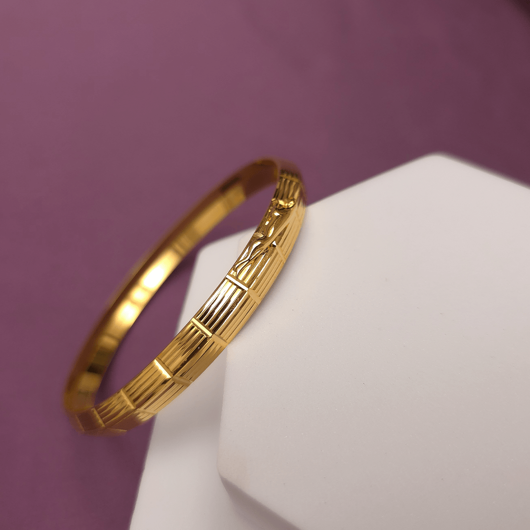 Buy Predrix Jaguar Men's Gold Kada 22 KT yellow gold (25.22 gm). | Online By Giriraj Jewellers