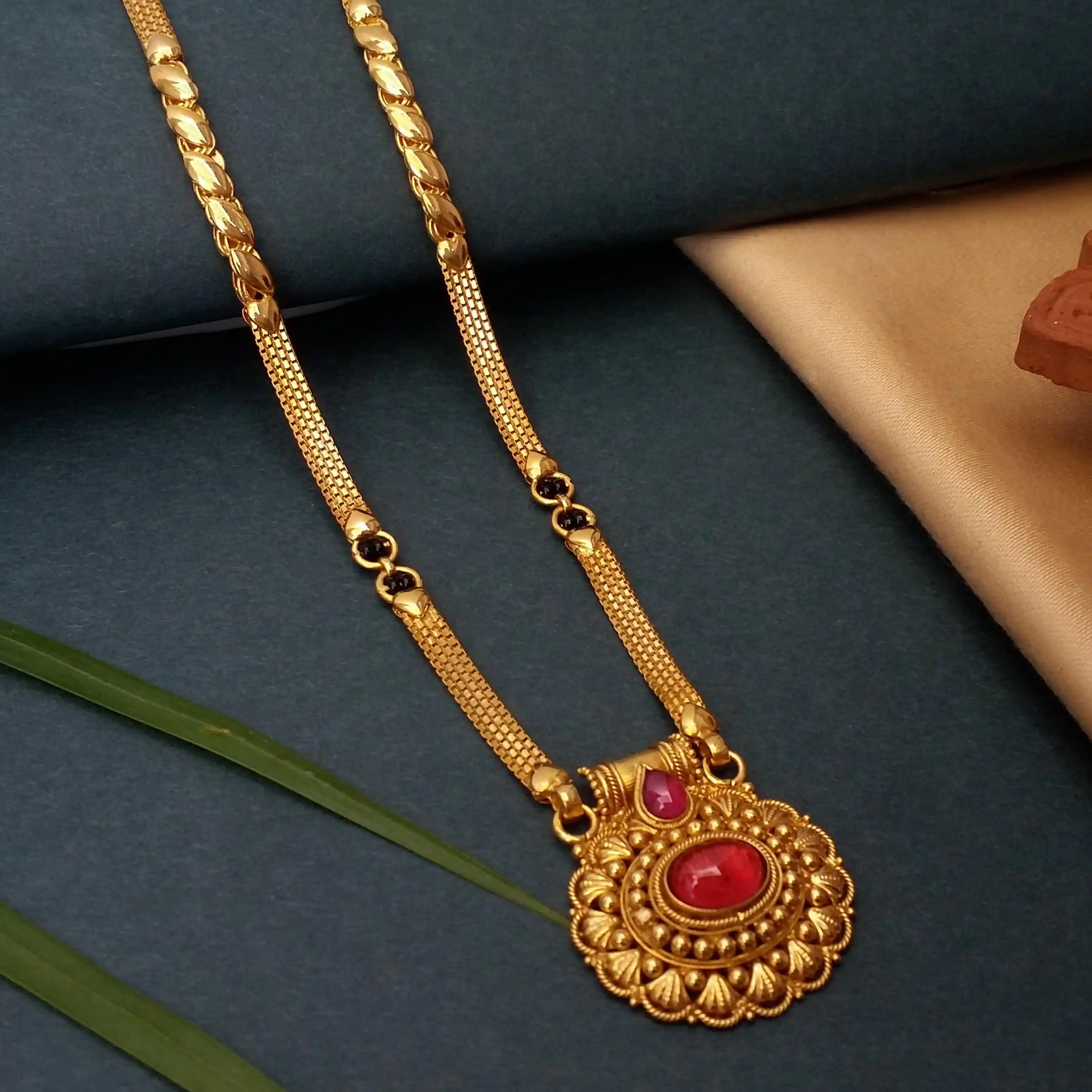 Buy Dreams Gold Mangalsutra 22 KT yellow gold (19.05 gm). | Online By Giriraj Jewellers