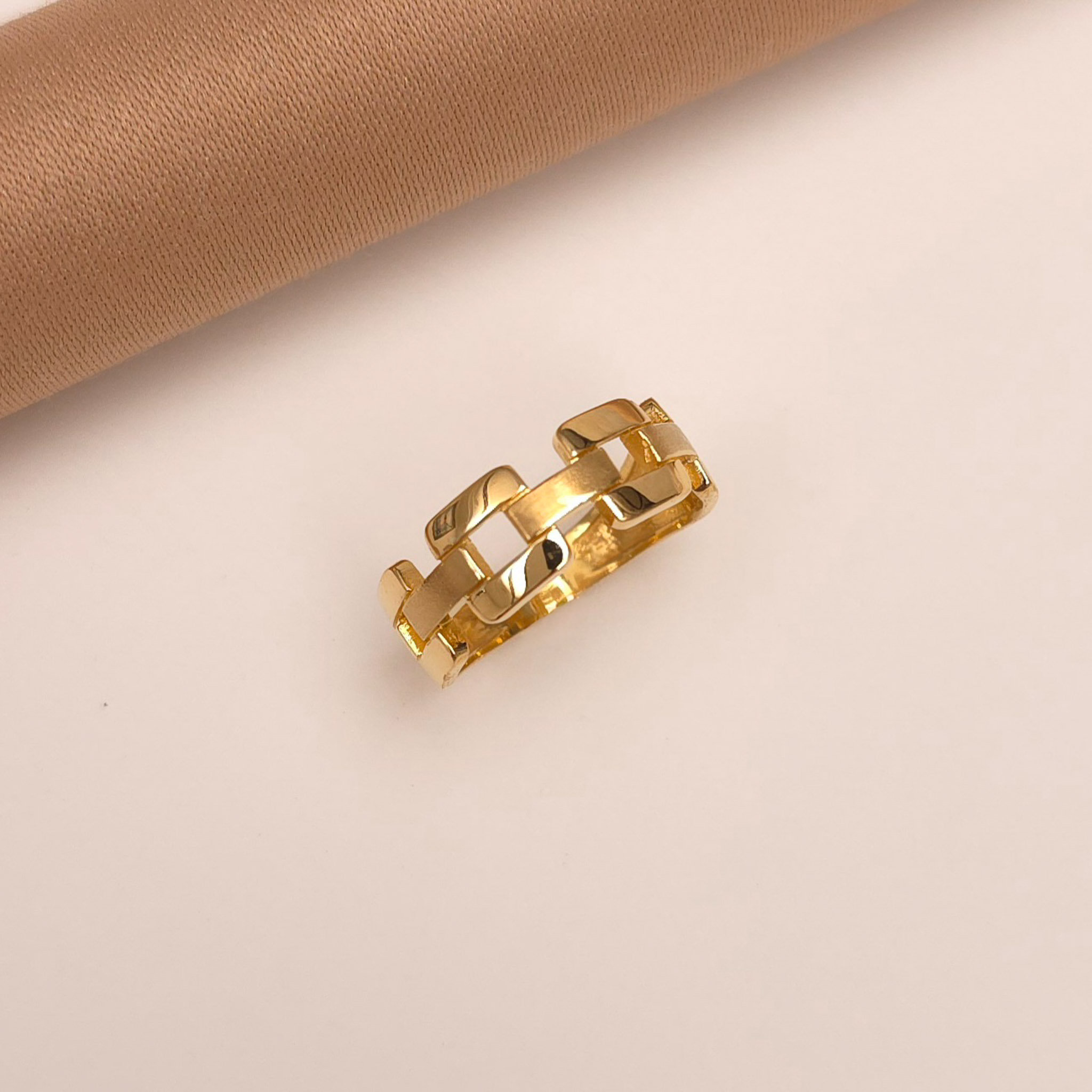 Buy Locks Gold Ring 22 KT yellow gold (4.96 gm). | Online By Giriraj Jewellers