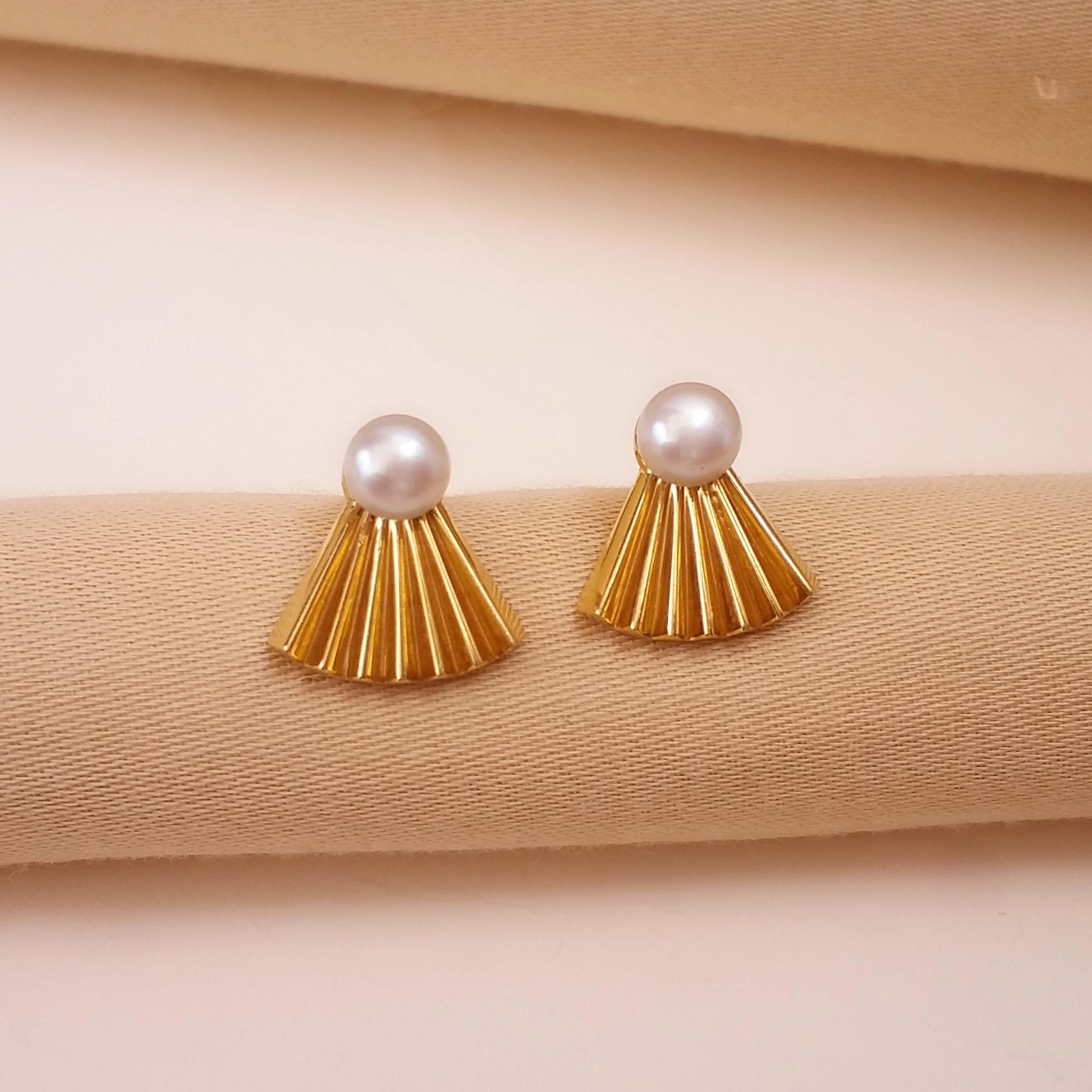 Buy Vincy Pearl Gold Earrings 22 KT yellow gold (3.57 gm). | Online By Giriraj Jewellers