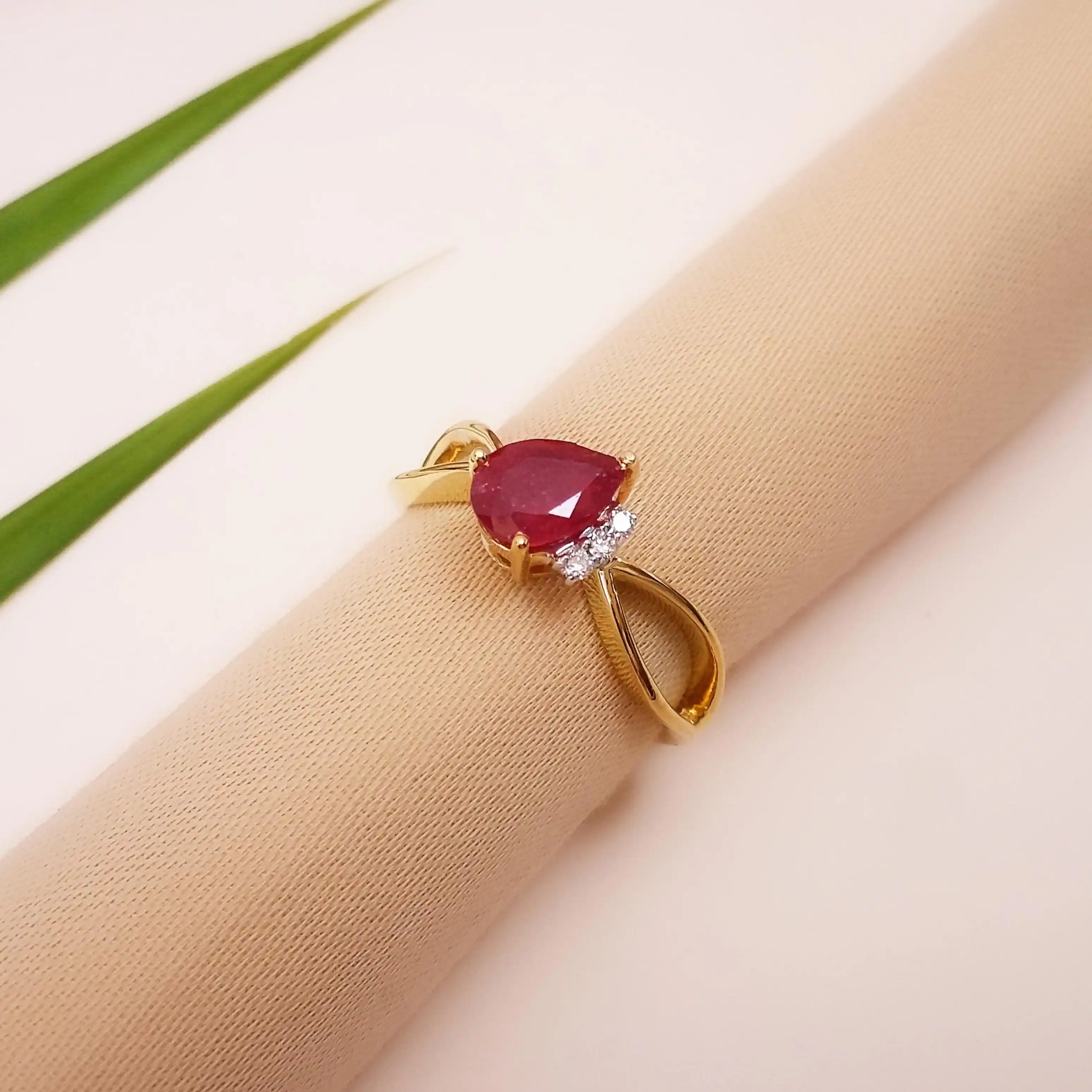 Buy Crimson Dew Ruby Diamond Ring 18 KT yellow gold (2.45 gm). | Online By Giriraj Jewellers