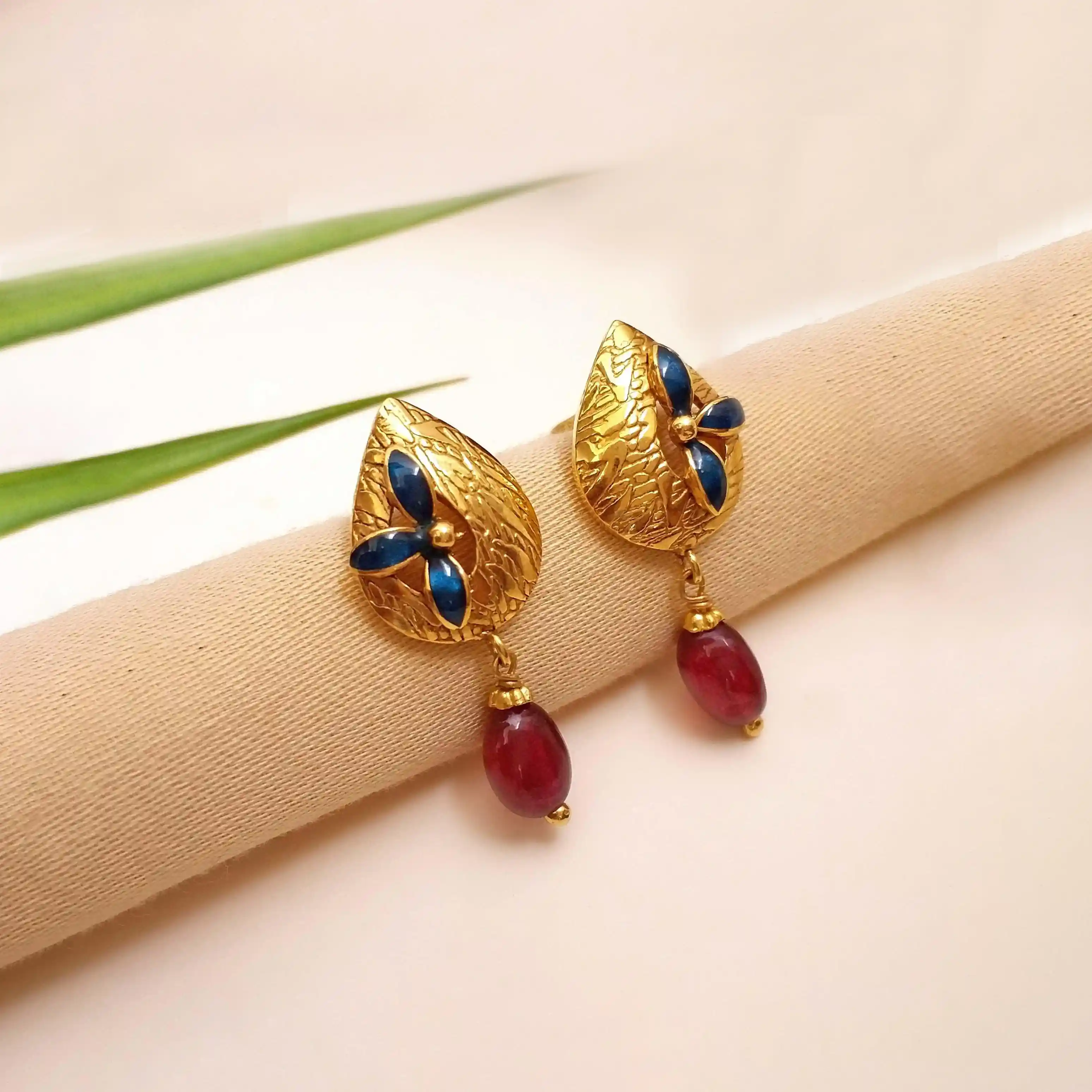 Buy Morpankhi Gold  Earrings 22 KT yellow gold (3.5 gm). | Online By Giriraj Jewellers
