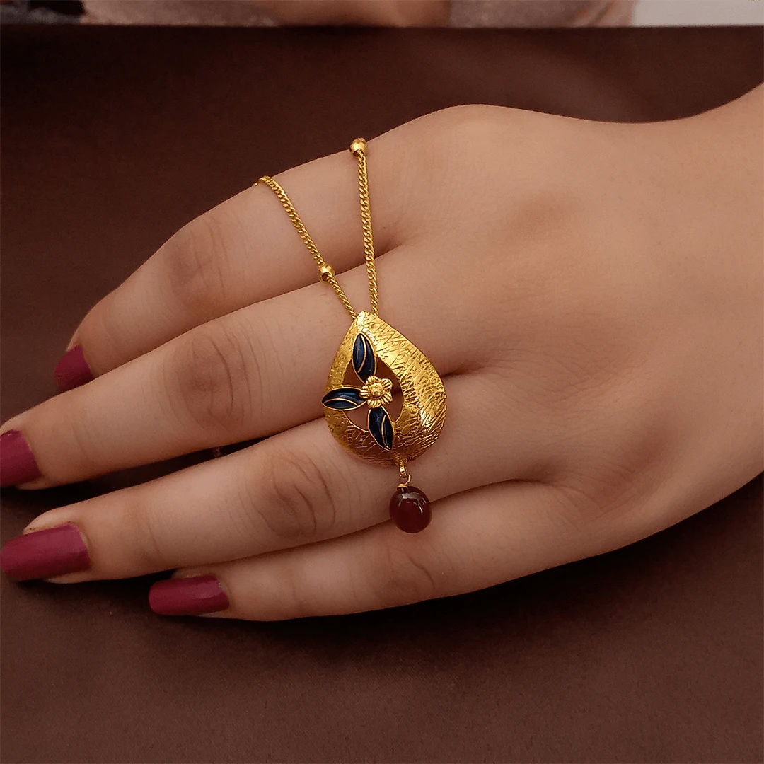 Buy Morpankhi Gold Pendant 22 KT yellow gold (2.72 gm). | Online By Giriraj Jewellers
