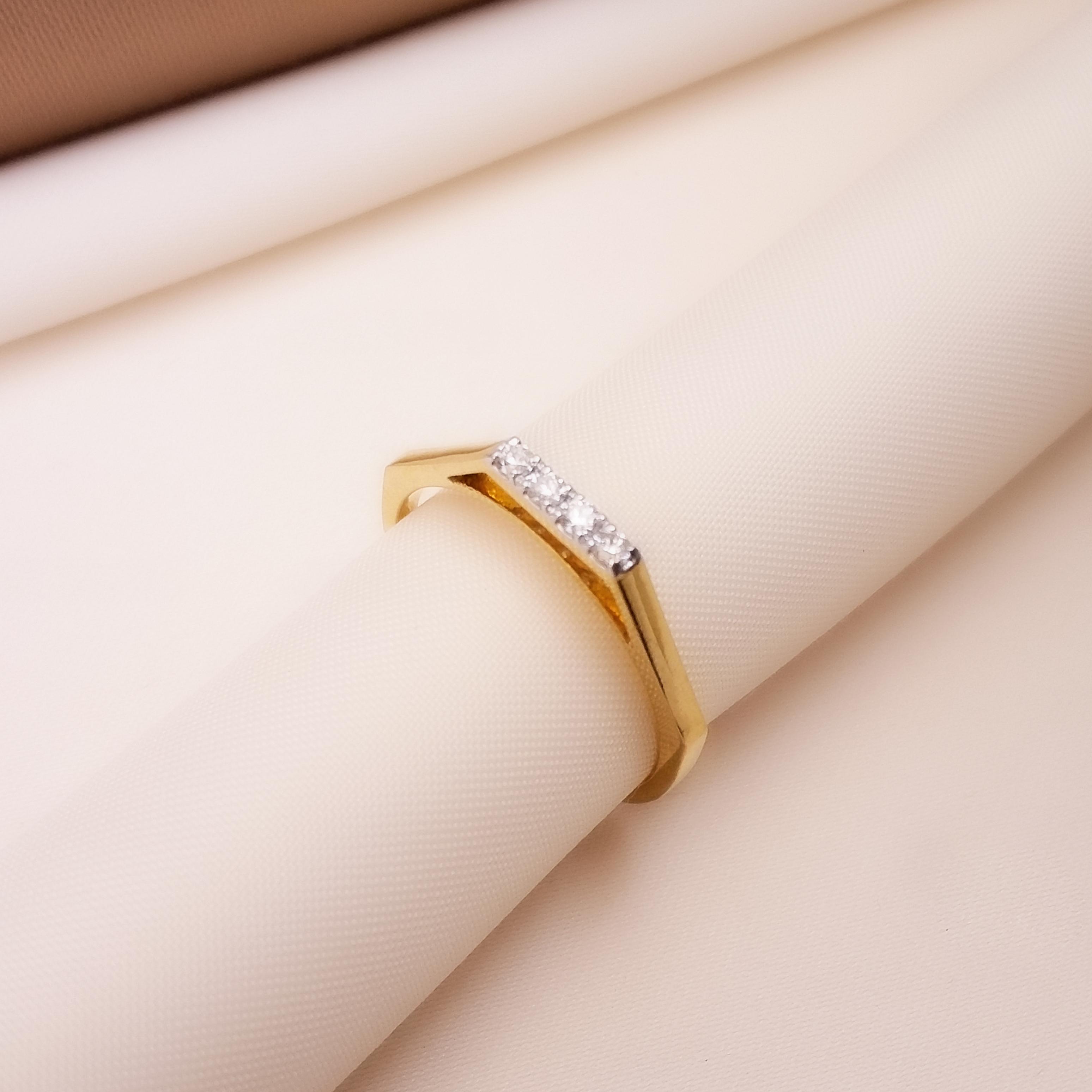 Buy Sleeks Diamond Ring 18 KT yellow gold (1.85 gm). | Online By Giriraj Jewellers