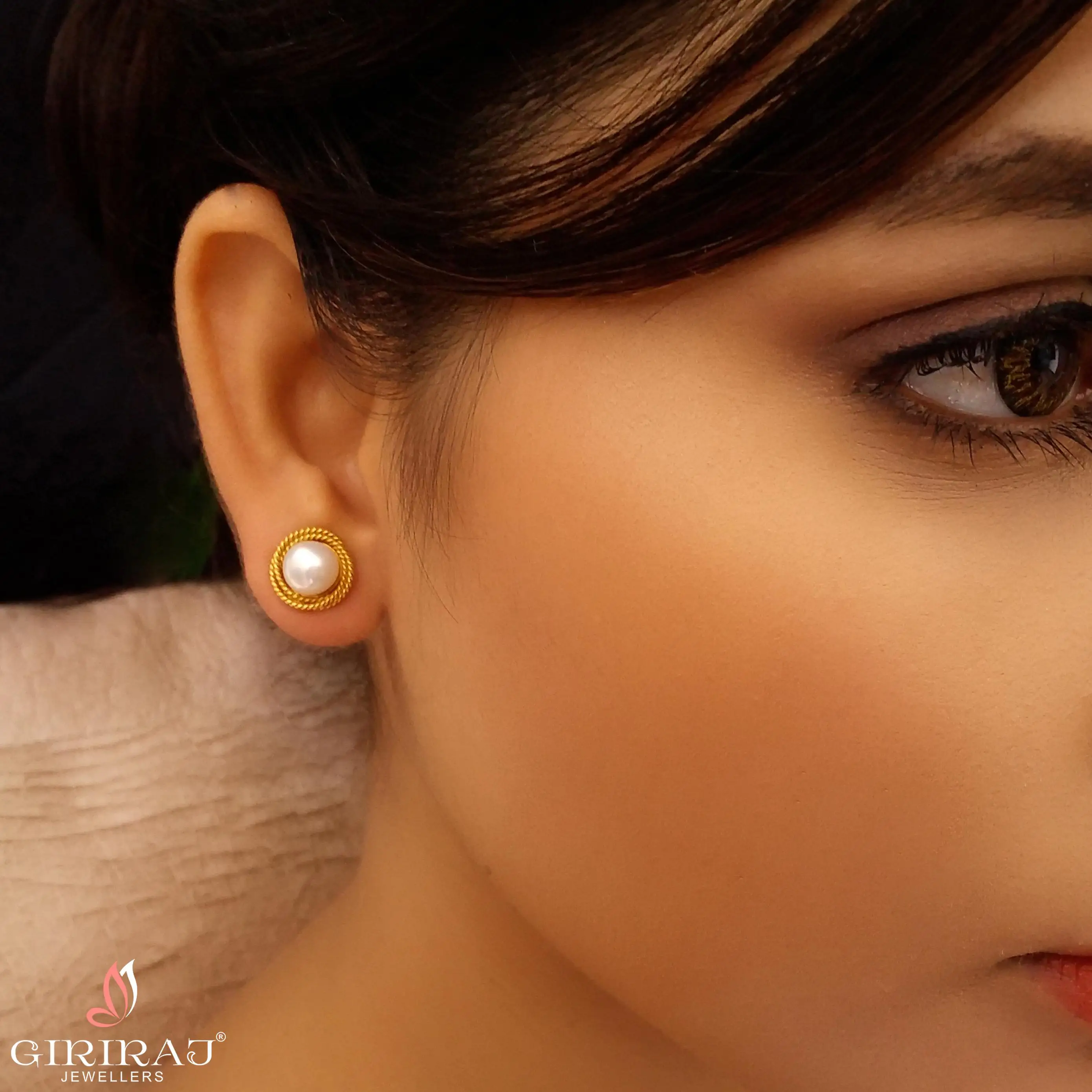 Buy Lasso pearl Stud Earrings 22 KT yellow gold (3.62 gm). | Online By Giriraj Jewellers