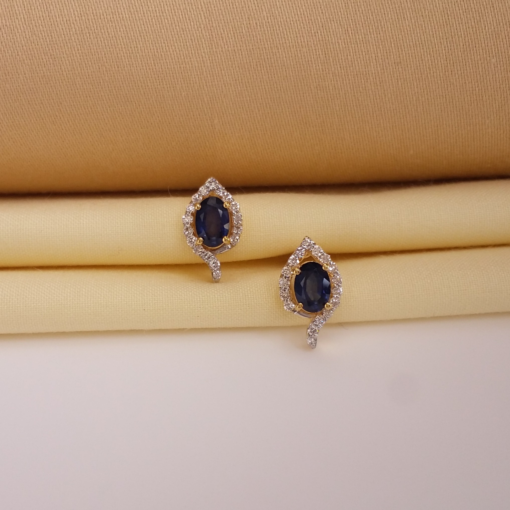 Buy Indigo Dip Blue Stud Earrings 18 KT yellow gold (2.406 gm). | Online By Giriraj Jewellers