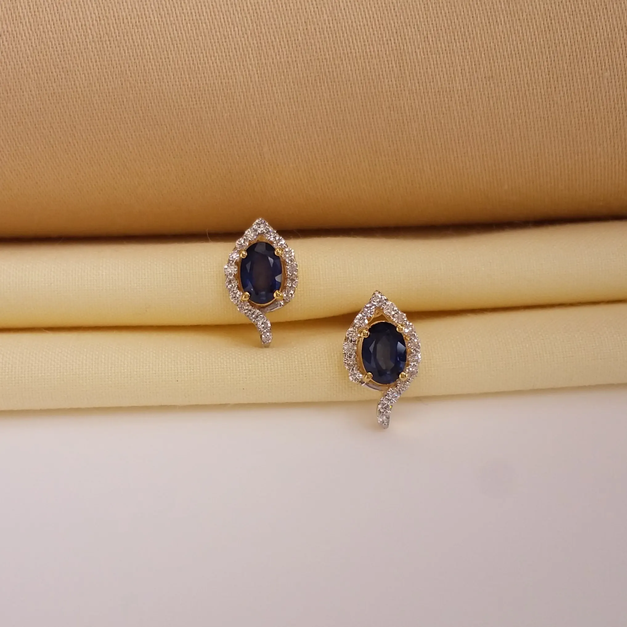 Buy Indigo Dip Blue Stud Earrings 18 KT yellow gold (2.406 gm). | Online By Giriraj Jewellers