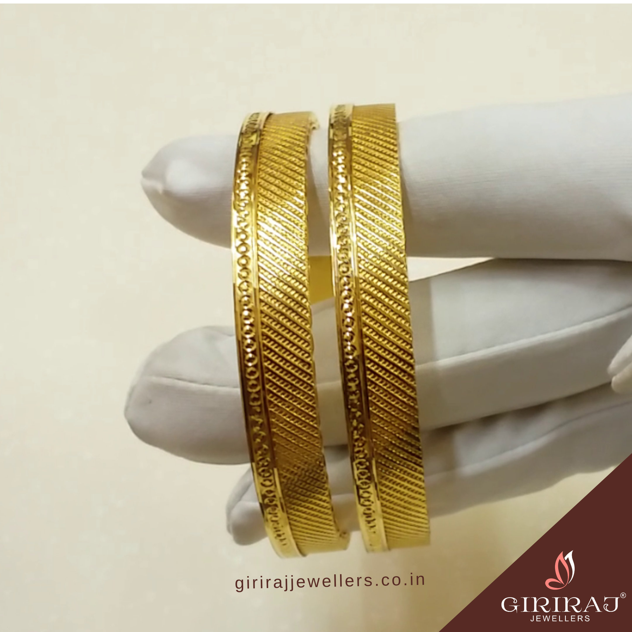 simple gold kada design