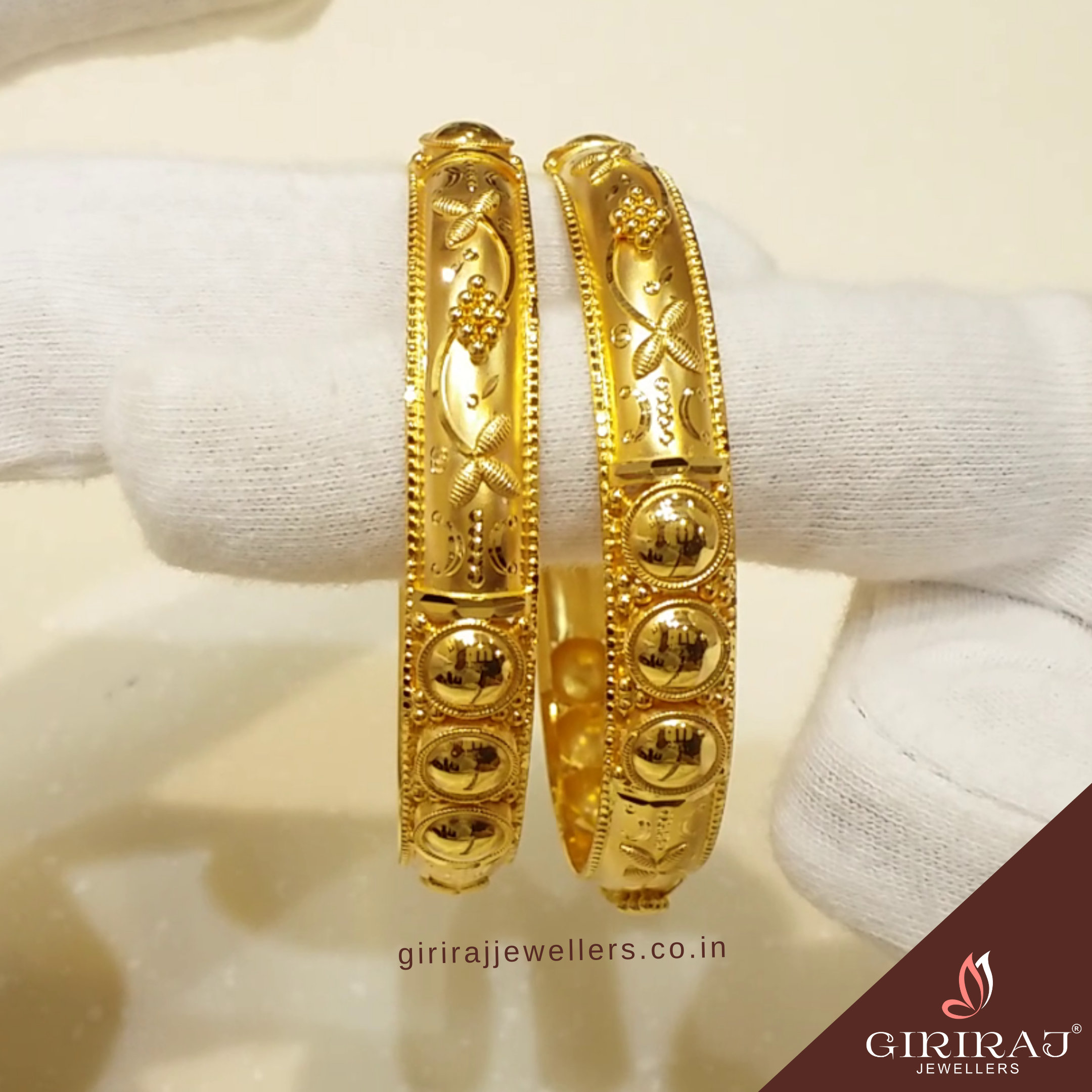 Gold Bangles | Giriraj Jewellers