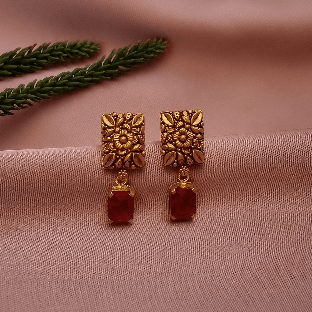 Buy Layla Gold Earrings 22 KT yellow gold (5.95 gm). | Online By Giriraj Jewellers