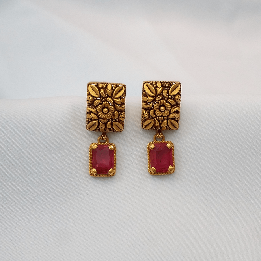 Buy Layla Gold Earrings 22 KT yellow gold (5.71 gm). | Online By Giriraj Jewellers