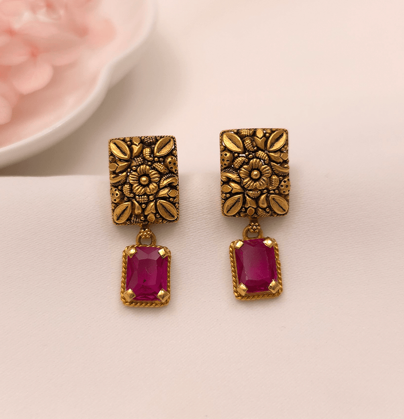 Buy Layla Gold Earrings 22 KT yellow gold (5.71 gm). | Online By Giriraj Jewellers