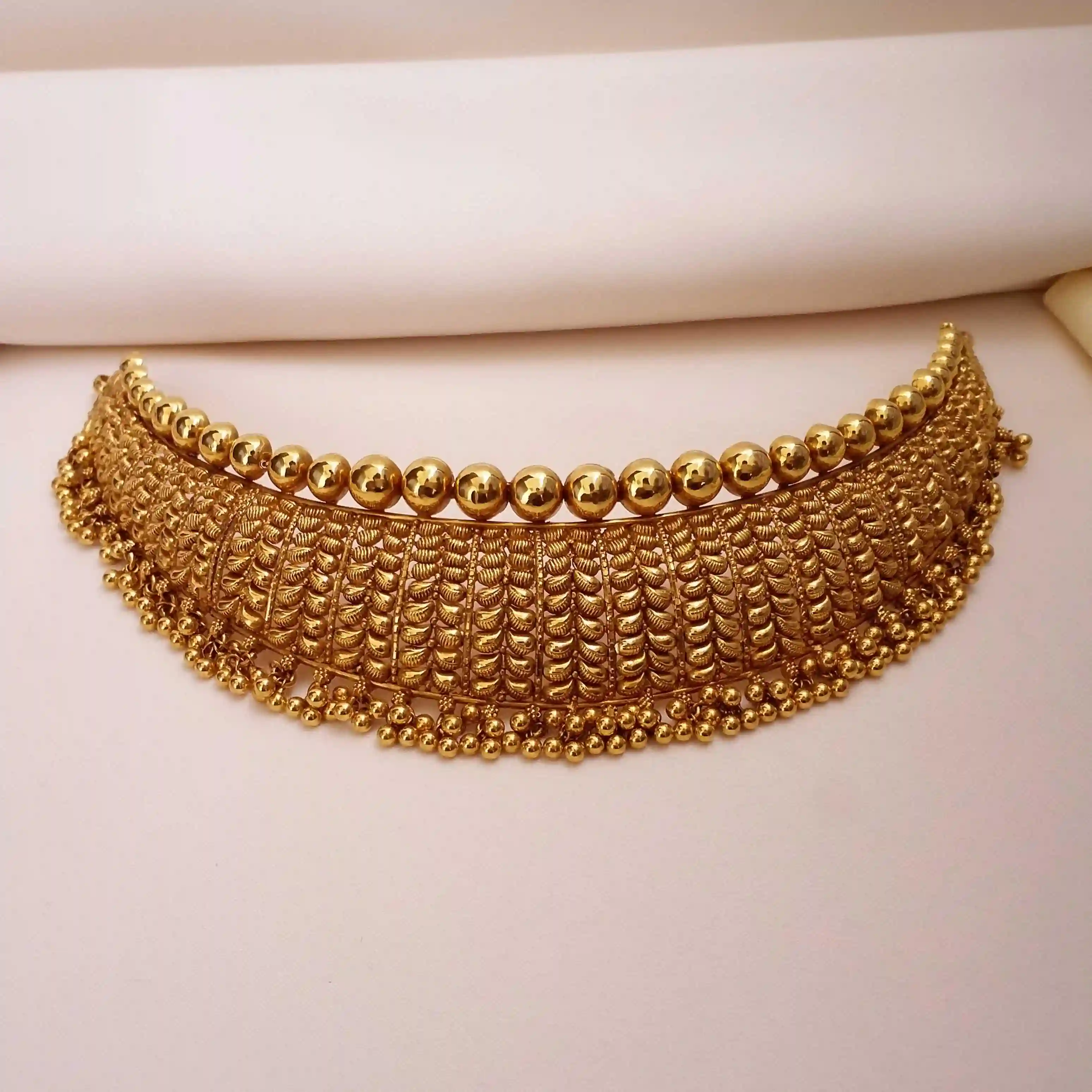 Buy Kayaa 22k Gold Choker Necklace 22 KT yellow gold (38.4 gm). | Online By Giriraj Jewellers