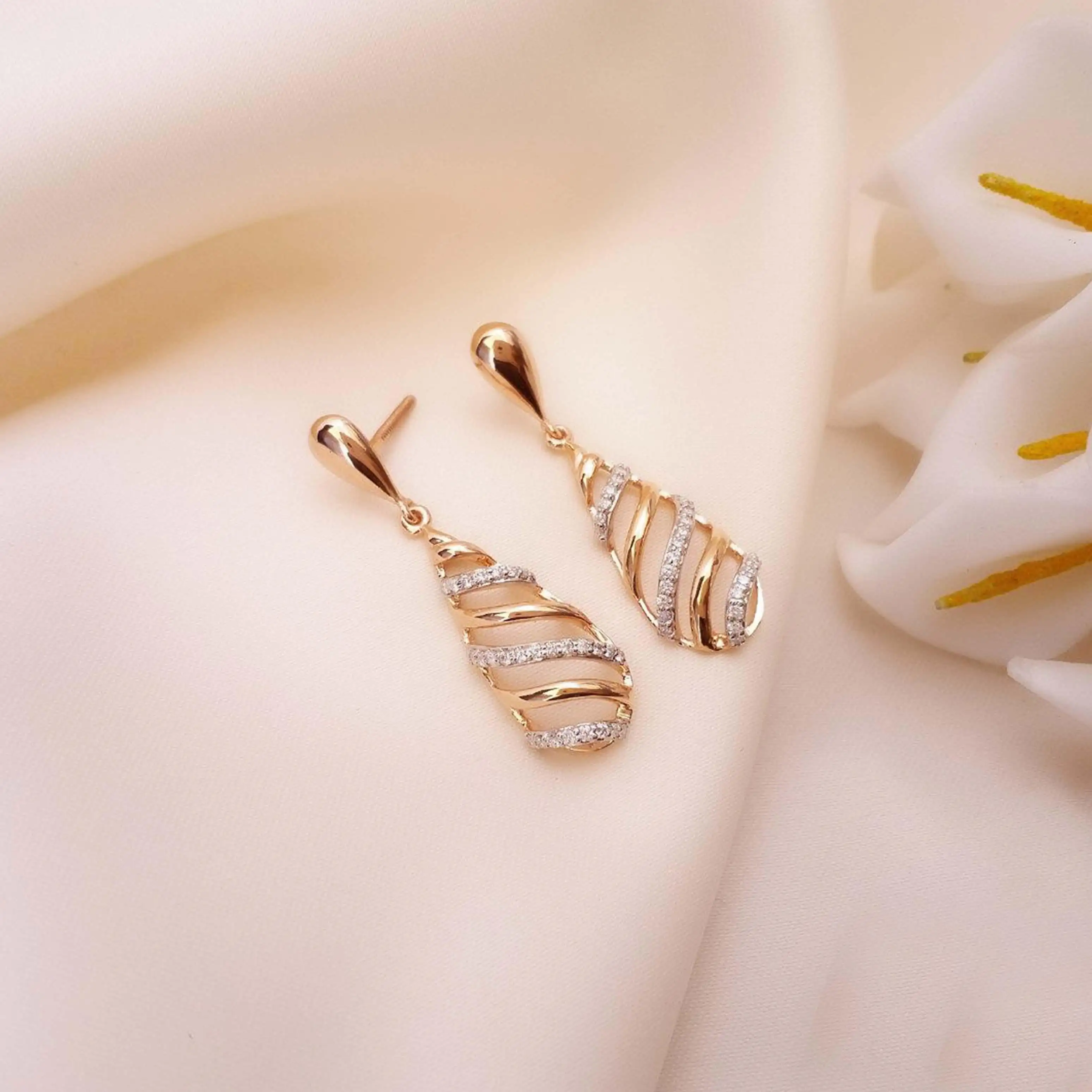 Buy Livia Rose Gold Diamond Earring 14 KT rose gold (3.308 gm). | Online By Giriraj Jewellers